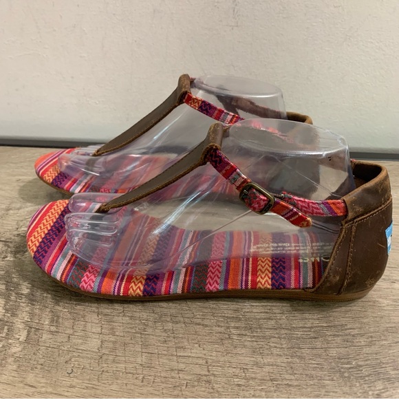 TOMS Colorful PLAYA Tribal STRIPED Brown LEATHER Bohemian T-STRAP SANDALS 9 - Picture 2 of 8